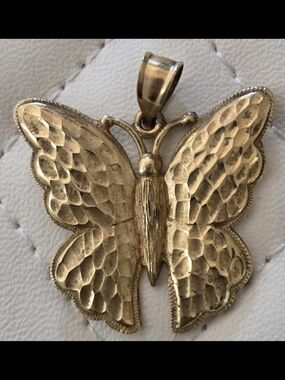 Beverly Hills Gold 14k Gold Butterfly Pendant Vintage 80's / 90's - So Pretty!
